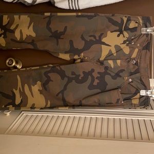 Camo pants - slim fit - 32x32 - Levi brand